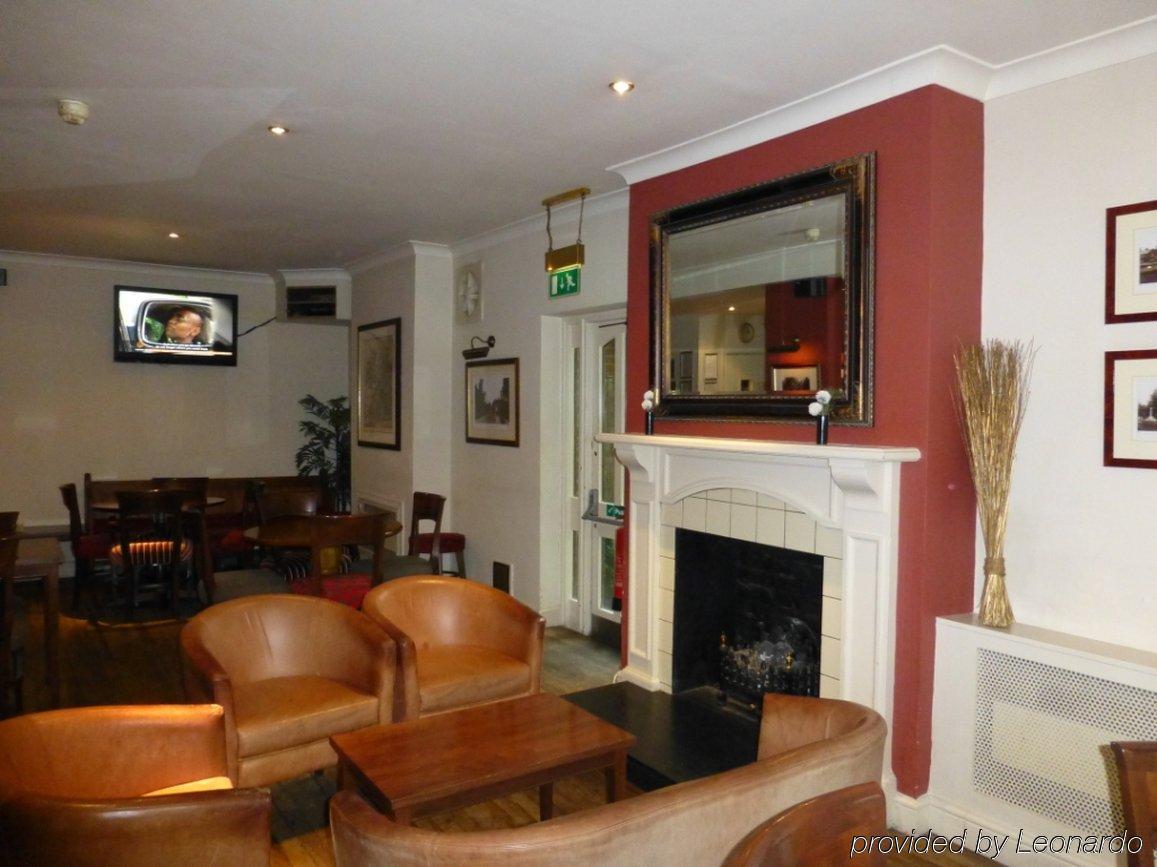 Waterloo Hotel Crowthorne Eksteriør bilde