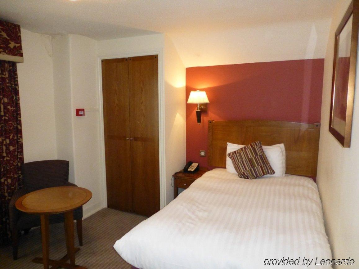 Waterloo Hotel Crowthorne Eksteriør bilde