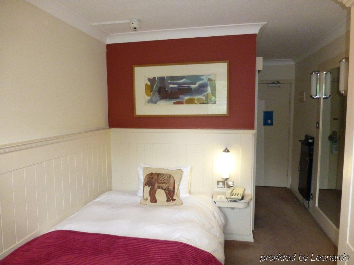 Waterloo Hotel Crowthorne Eksteriør bilde