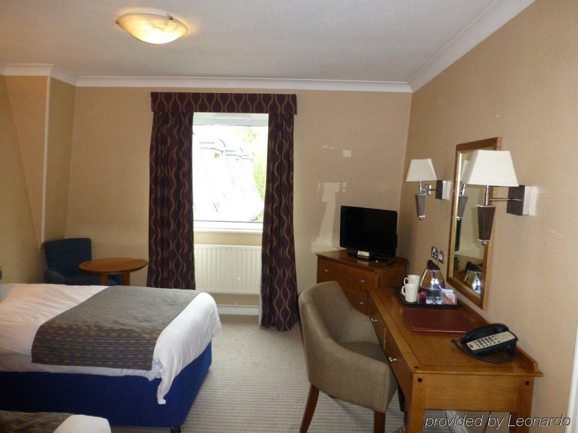 Waterloo Hotel Crowthorne Eksteriør bilde