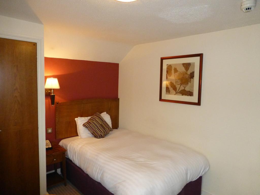 Waterloo Hotel Crowthorne Rom bilde