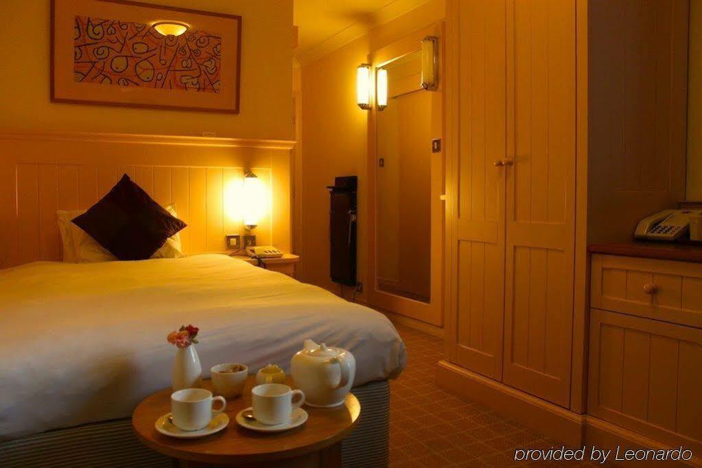 Waterloo Hotel Crowthorne Rom bilde
